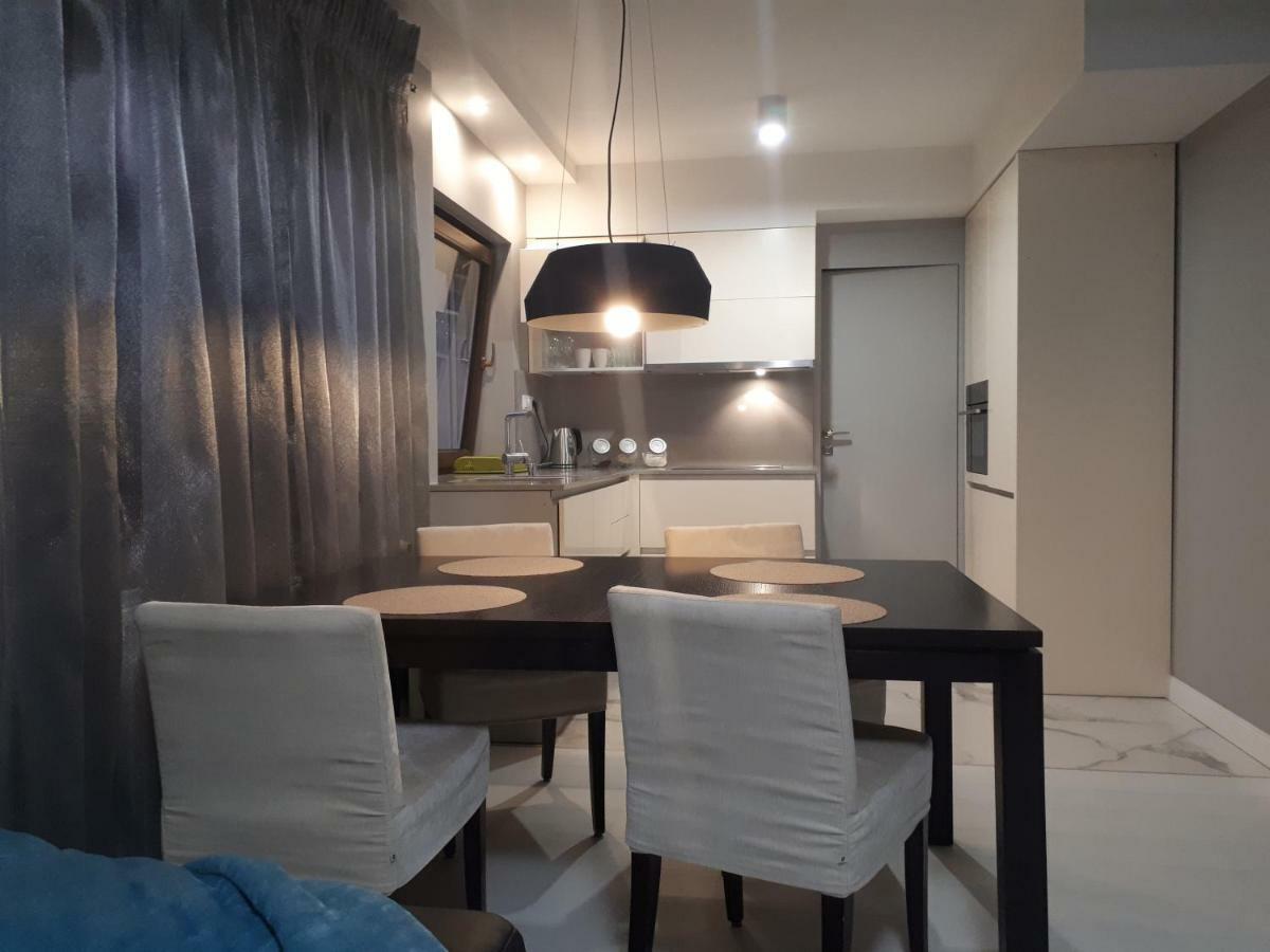 זיילונה גאורה Apartamenty Centrum- Kochanowskiego -Dawniej Two-Bedroom Apartment מראה חיצוני תמונה