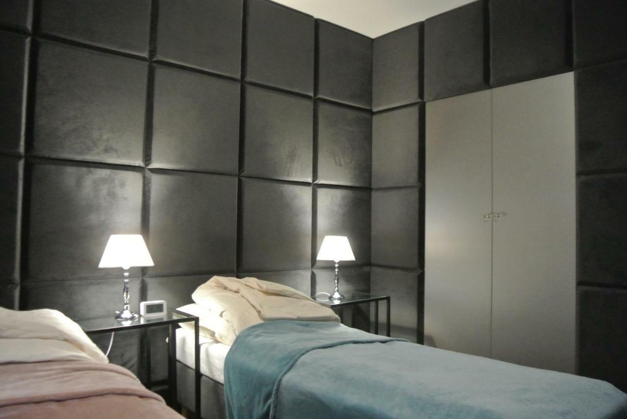 זיילונה גאורה Apartamenty Centrum- Kochanowskiego -Dawniej Two-Bedroom Apartment מראה חיצוני תמונה