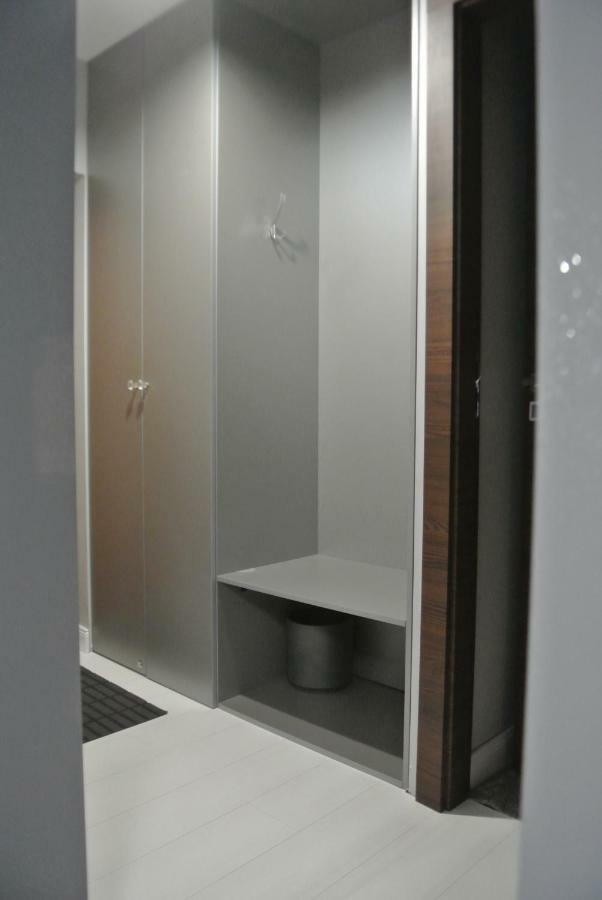 זיילונה גאורה Apartamenty Centrum- Kochanowskiego -Dawniej Two-Bedroom Apartment מראה חיצוני תמונה